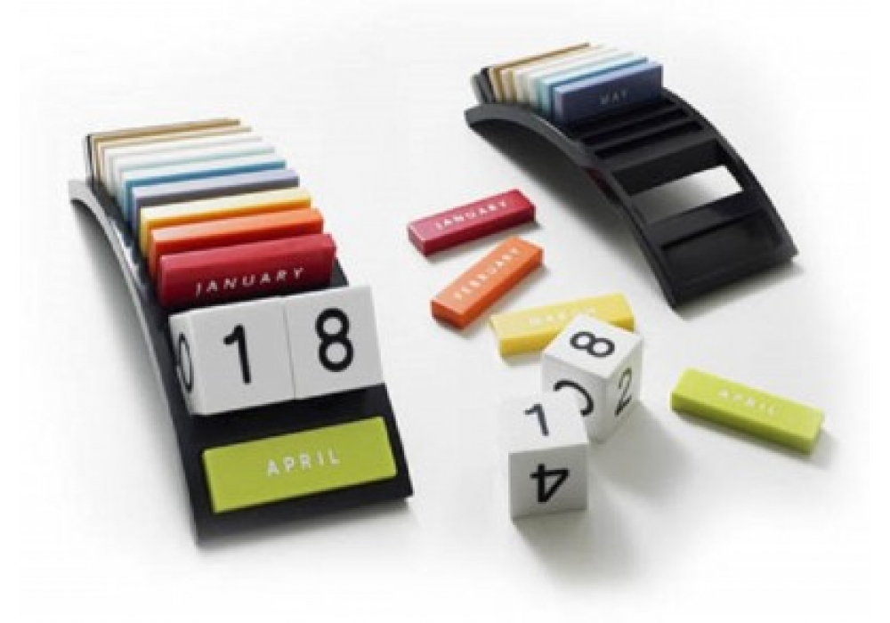 Lịch để bàn bằng gỗ