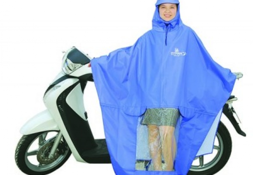 Mùa mưa - Hãy quảng cáo thương hiệu bằng áo mưa